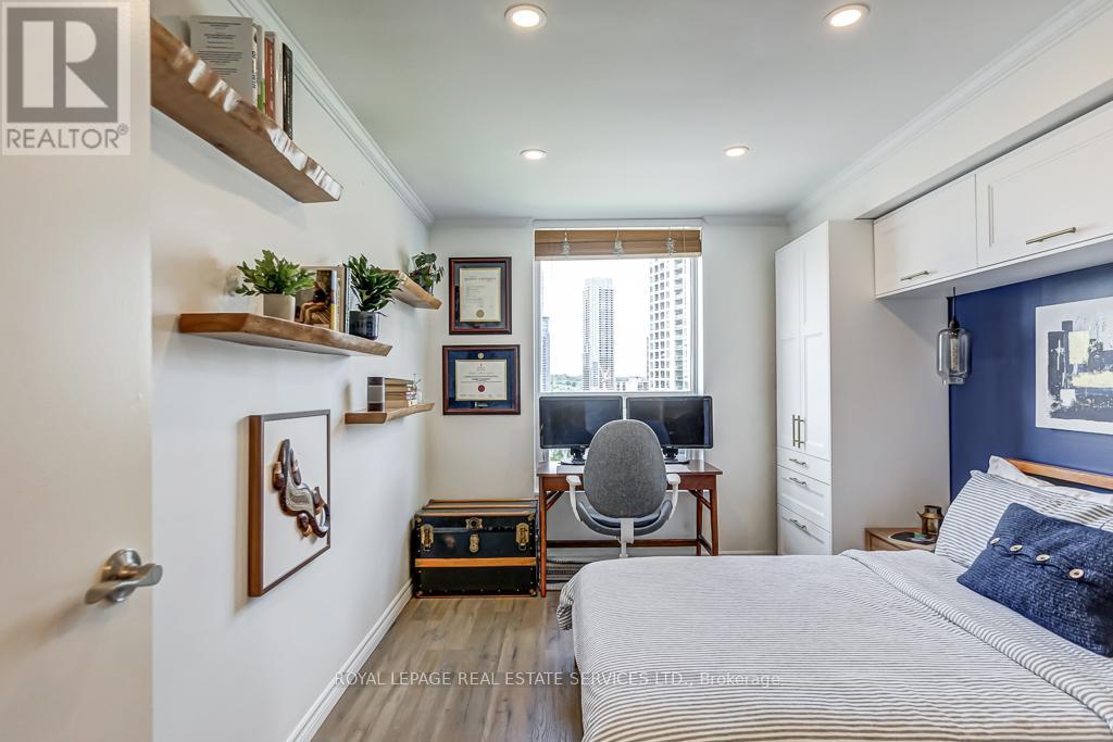 Ph23 - 77 Maitland Place, Toronto, Ontario  M4Y 2V6 - Photo 15 - C13448444