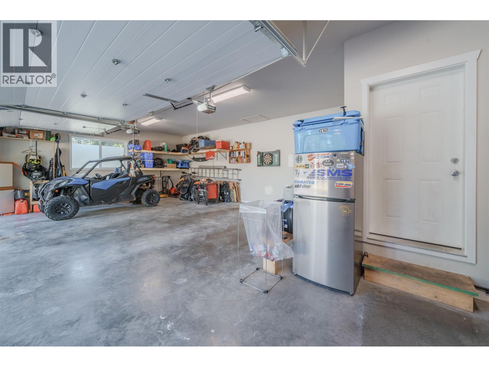 5065 Kinncum Road, 108 Mile Ranch, British Columbia  V0K 2Z0 - Photo 22 - R3136262