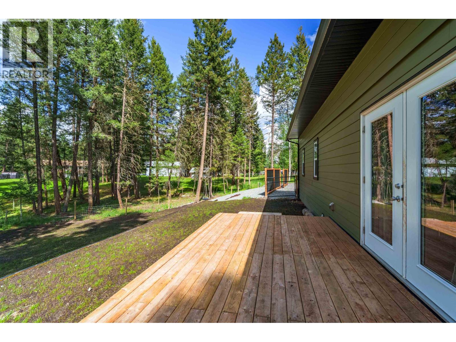 5065 Kinncum Road, 108 Mile Ranch, British Columbia  V0K 2Z0 - Photo 29 - R3136262