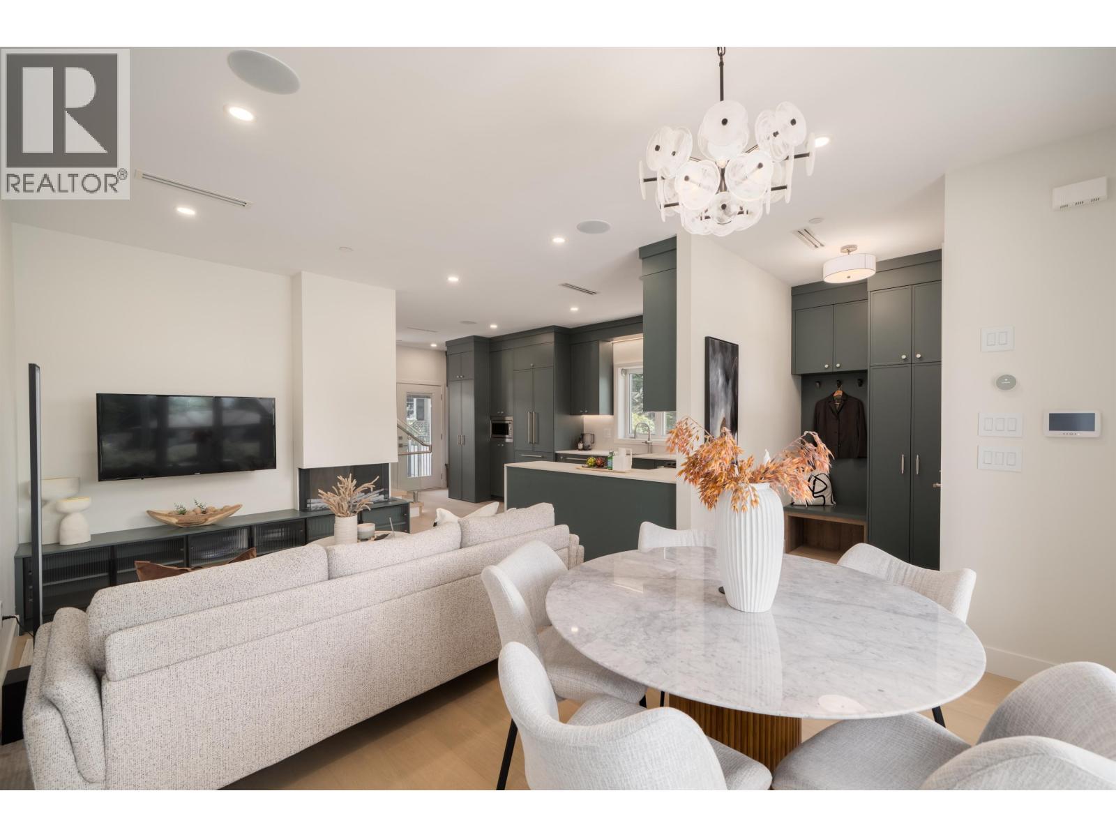 2 8508 East Boulevard, Vancouver, British Columbia  V6P 5E6 - Photo 8 - R3136152