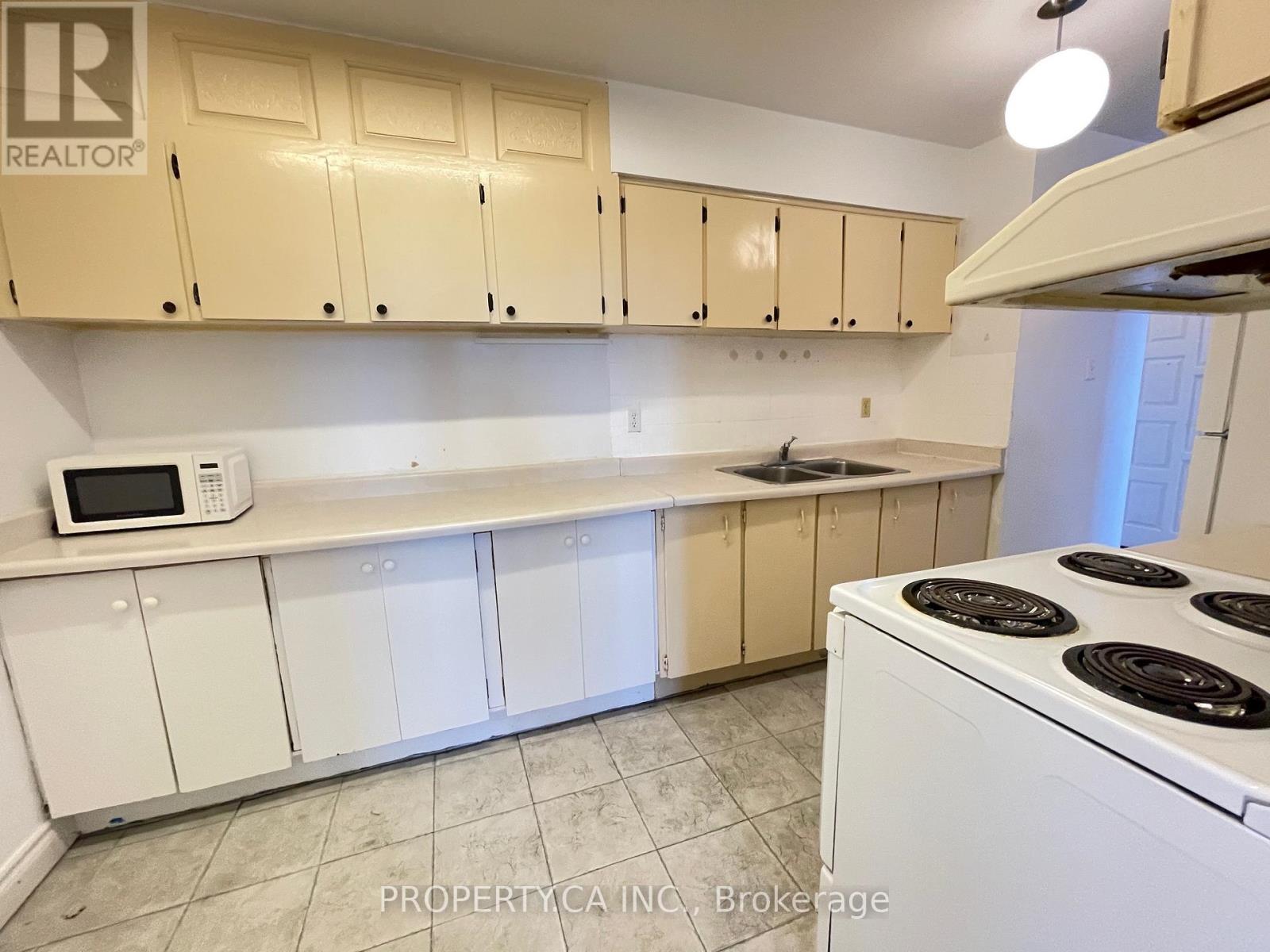 1904 - 2050 Bridletowne Circle, Toronto, Ontario  M1W 2V5 - Photo 9 - E13448432