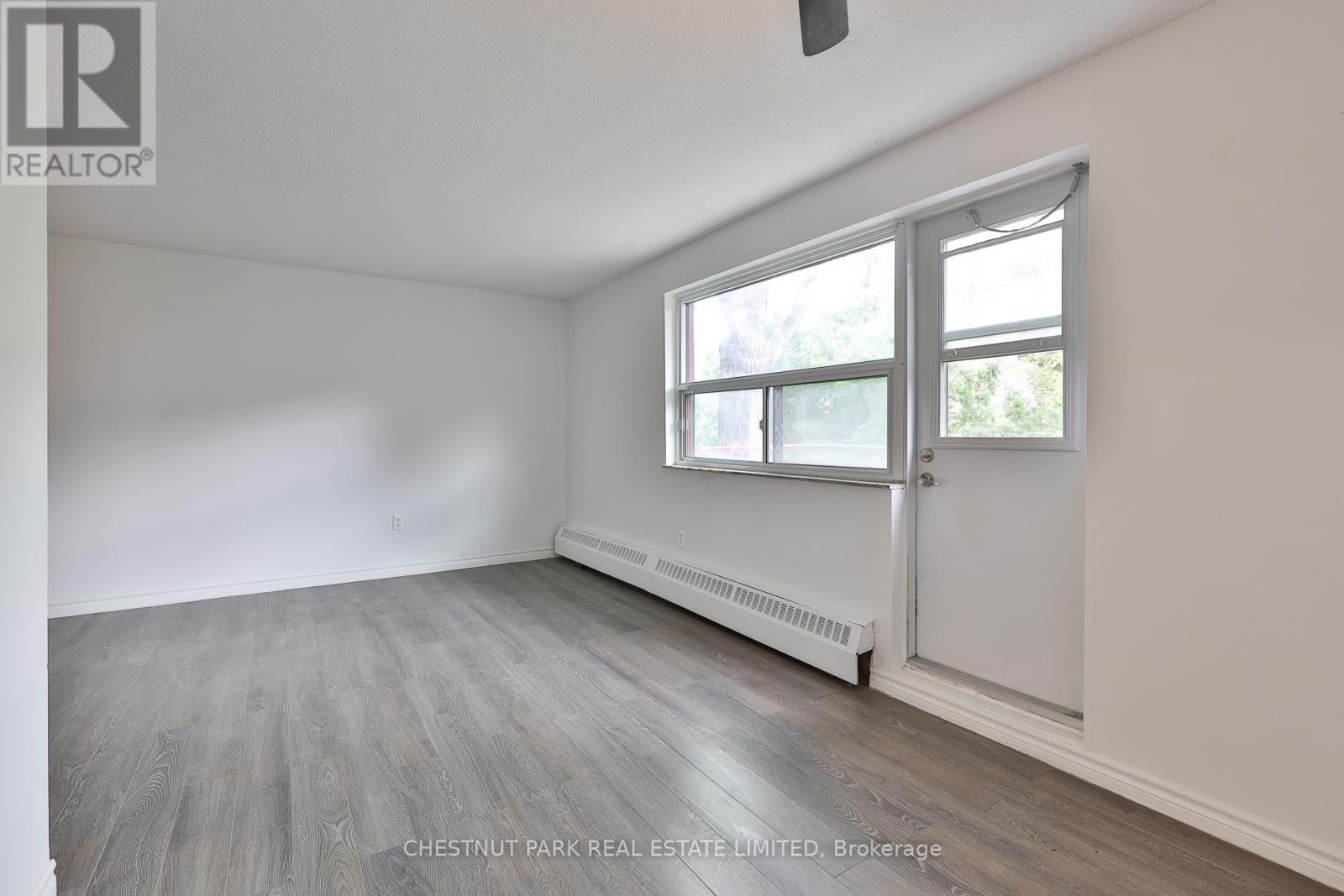 218 - 900 Glen Street, Oshawa, Ontario  L1J 5Z4 - Photo 11 - E13448440
