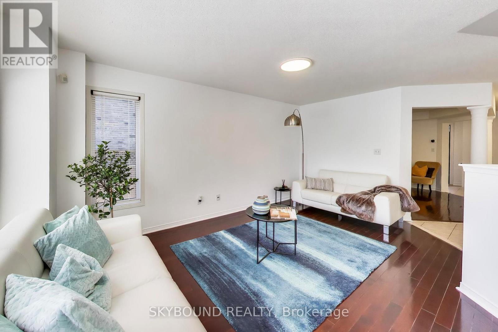 3890 Mcdowell Drive, Mississauga, Ontario  L5M 6P2 - Photo 7 - W13448446