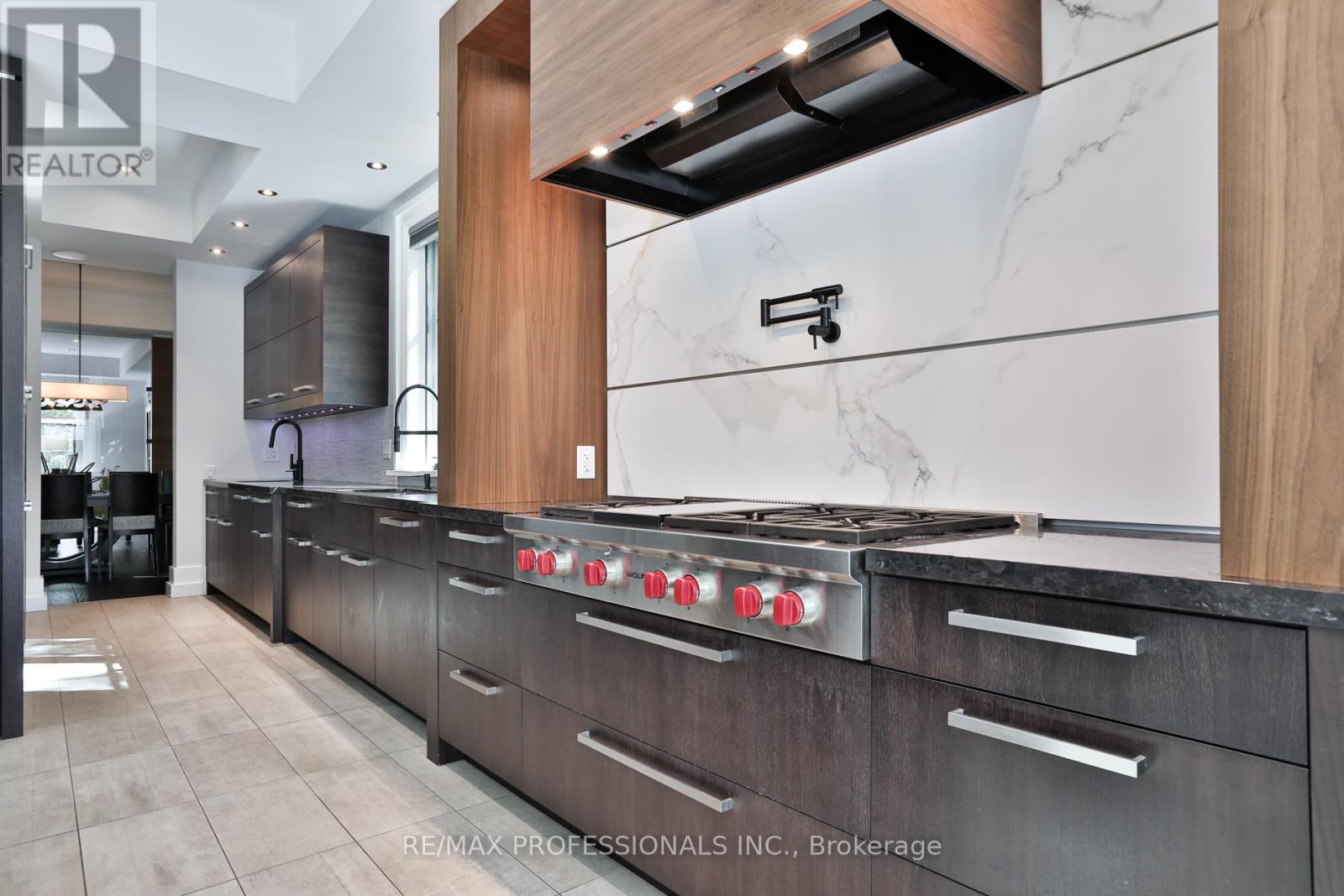 262 Maple Grove Drive, Oakville, Ontario  L6J 4V5 - Photo 12 - W13448452