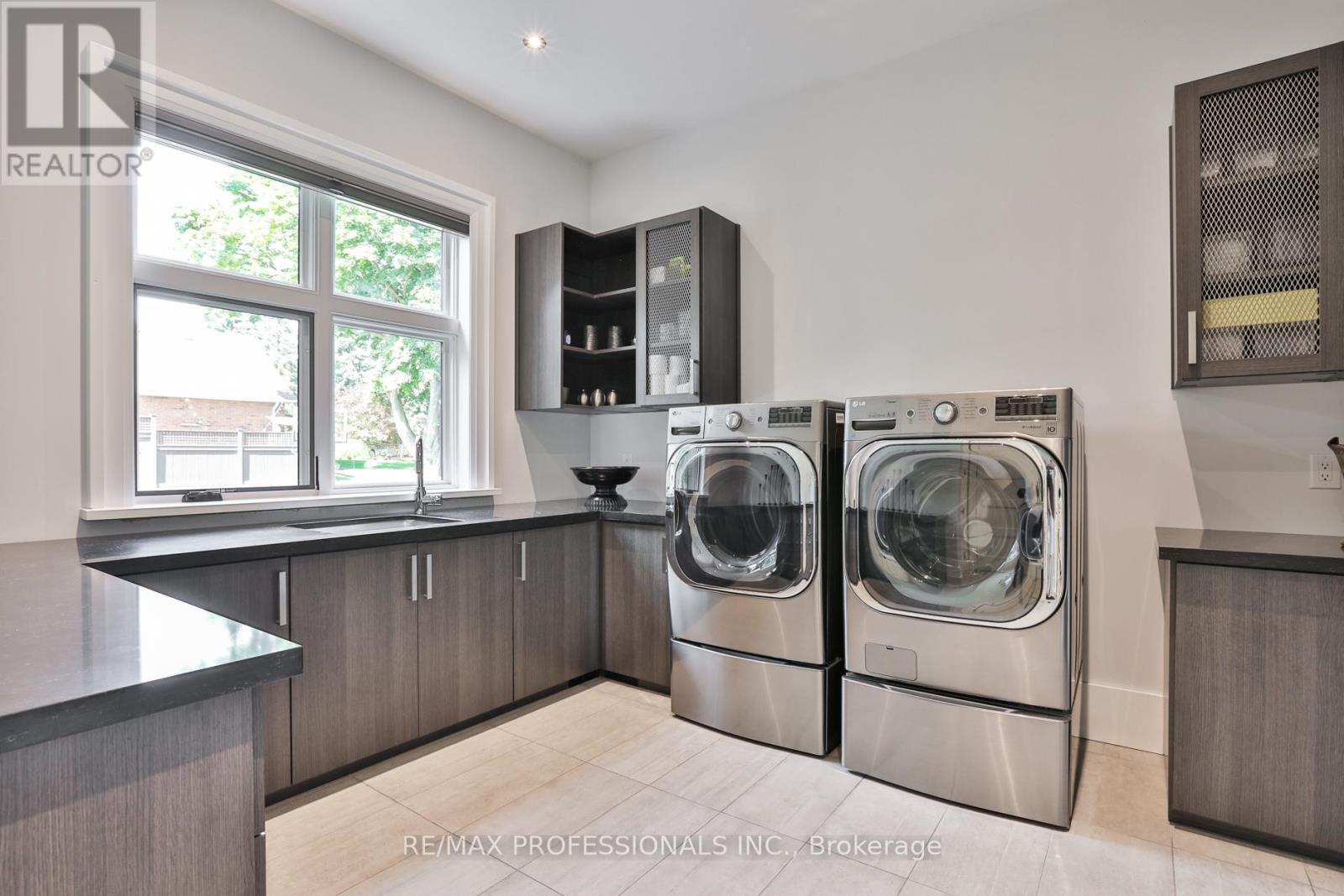 262 Maple Grove Drive, Oakville, Ontario  L6J 4V5 - Photo 21 - W13448452