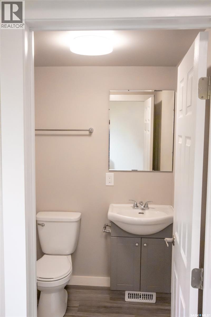 59 Lillooet Street E, Moose Jaw, Saskatchewan  S6H 4S3 - Photo 4 - SK039221