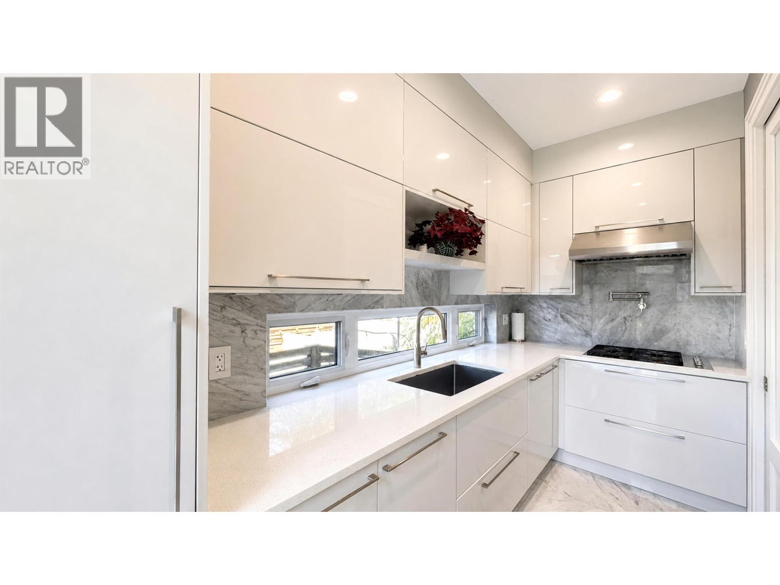 4632 W 11th Avenue, Vancouver, British Columbia  V6R 2M7 - Photo 14 - R3131755
