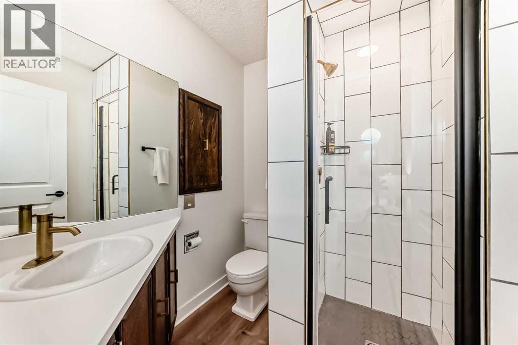 584 Woodhill Place Sw, Calgary, Alberta  T2W 3L5 - Photo 17 - A2320553