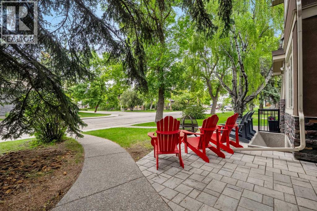529 30 Avenue Nw, Calgary, Alberta  T2M 2N7 - Photo 3 - A2318972