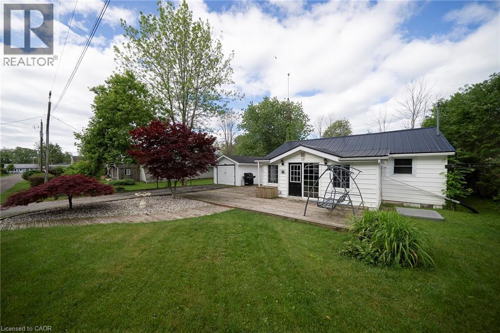 15 BARBARA Drive, Nanticoke, Ontario