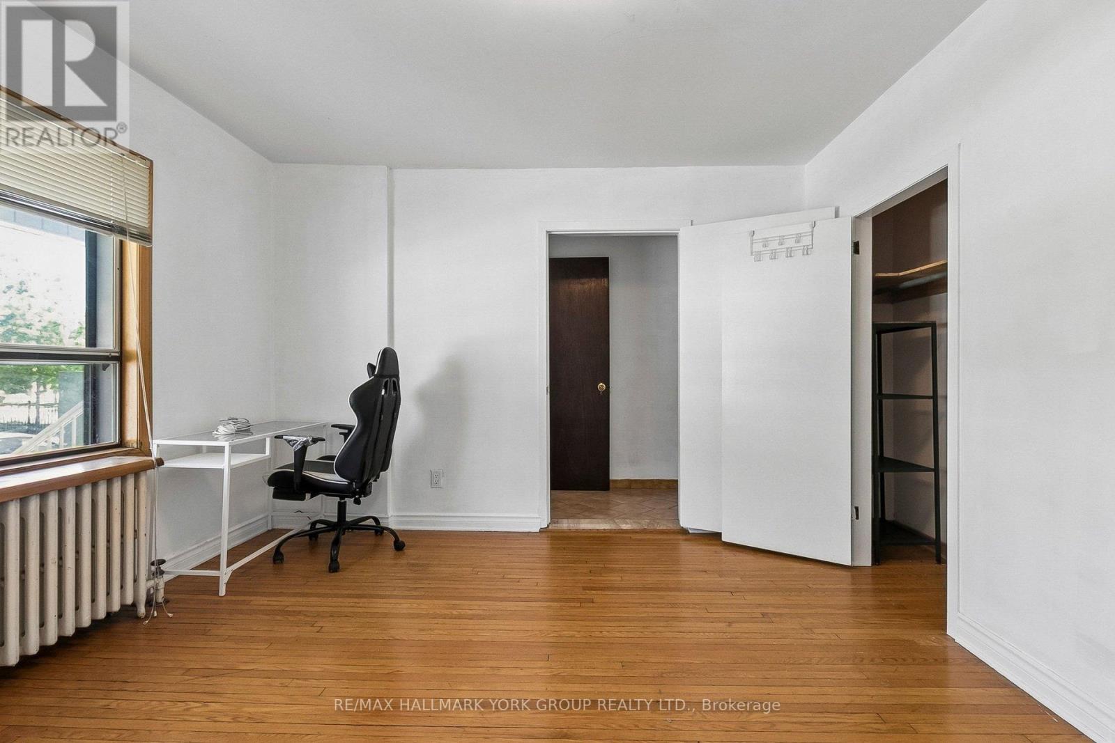 Main Fl - 472 Winona Drive, Toronto, Ontario M6C 3T7 - Photo 12 - C13079200