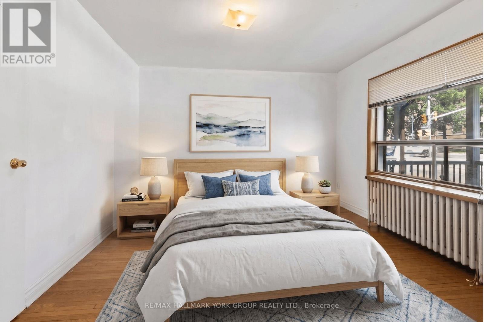 Main Fl - 472 Winona Drive, Toronto, Ontario M6C 3T7 - Photo 11 - C13079200