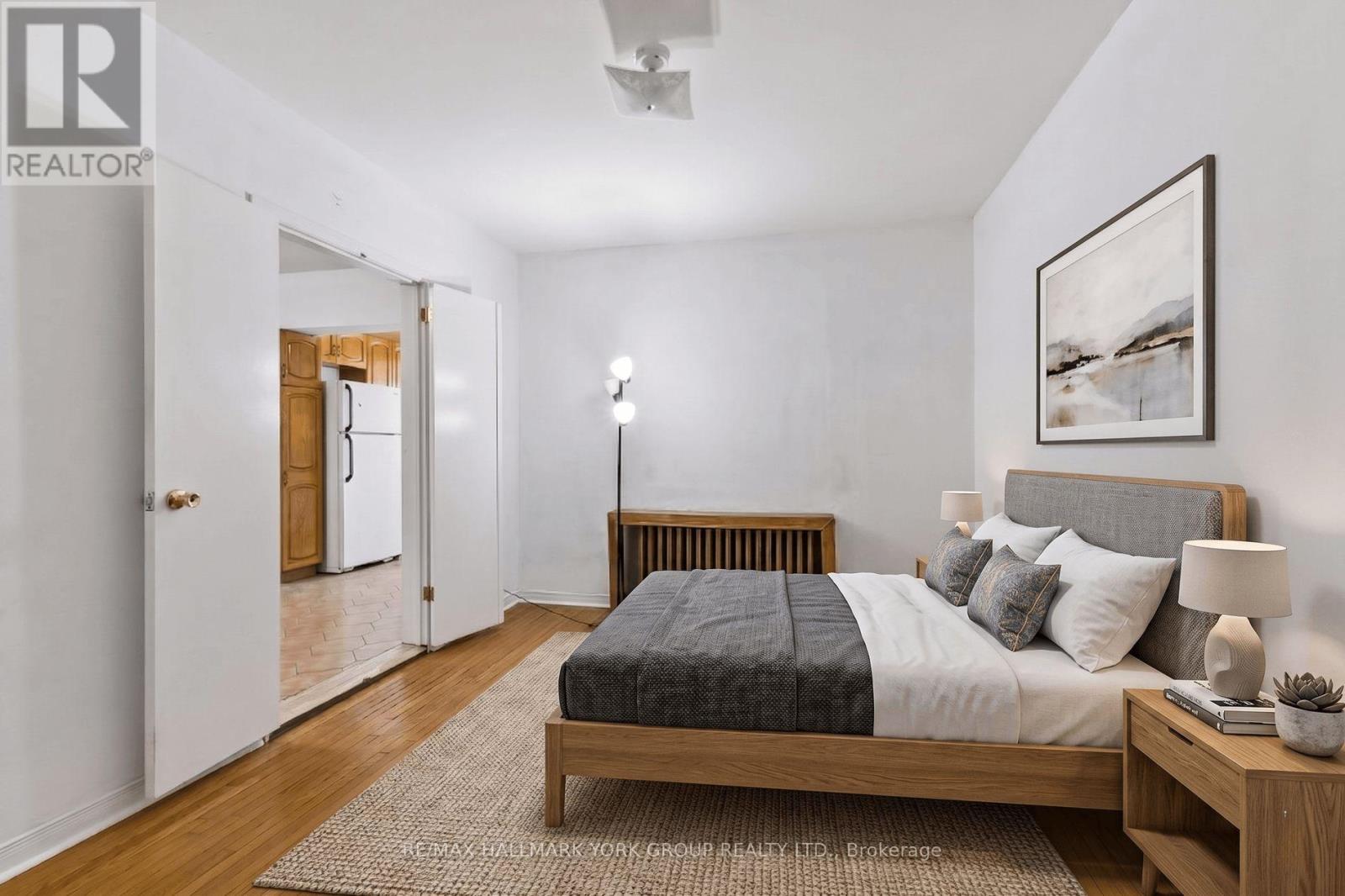 Main Fl - 472 Winona Drive, Toronto, Ontario M6C 3T7 - Photo 14 - C13079200