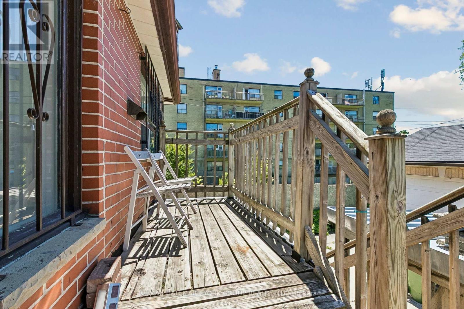Main Fl - 472 Winona Drive, Toronto, Ontario M6C 3T7 - Photo 18 - C13079200