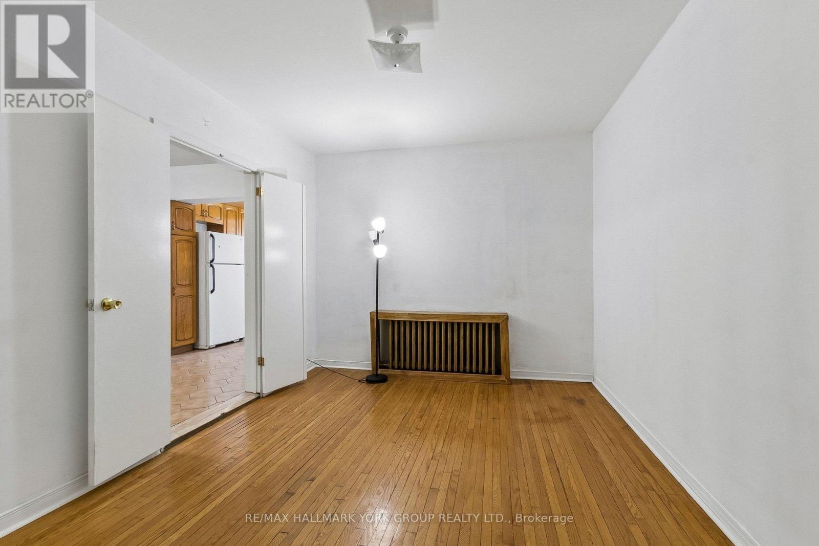 Main Fl - 472 Winona Drive, Toronto, Ontario M6C 3T7 - Photo 15 - C13079200