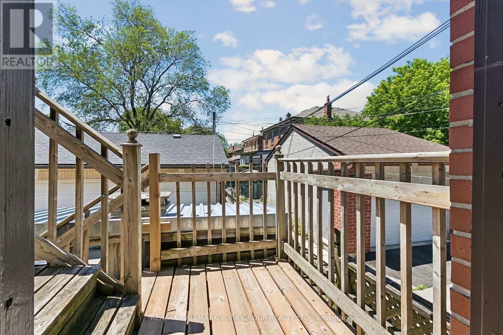 Main Fl - 472 Winona Drive, Toronto, Ontario M6C 3T7 - Photo 17 - C13079200