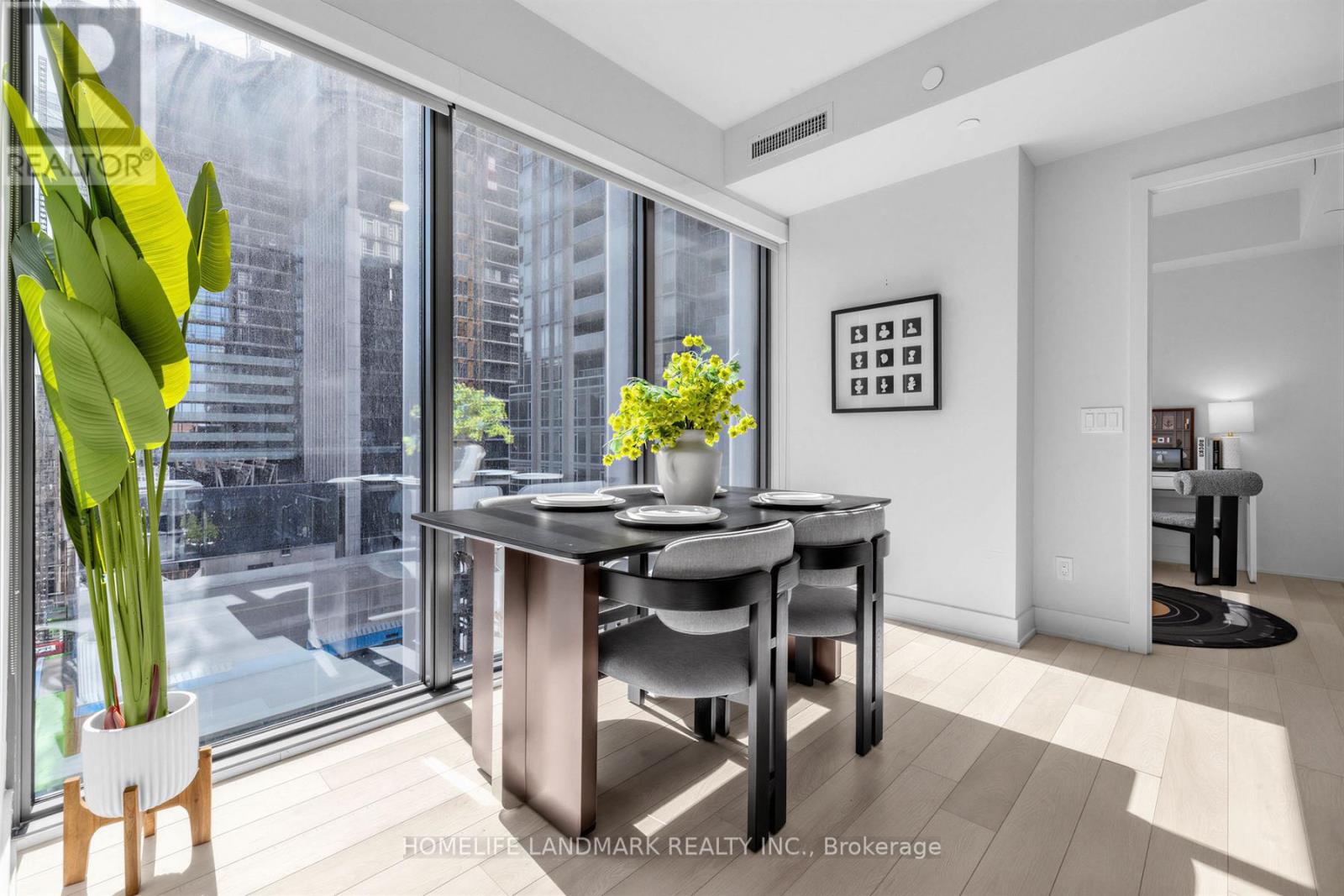 1103 - 8 Cumberland Street, Toronto, Ontario  M4W 0B6 - Photo 6 - C13240242