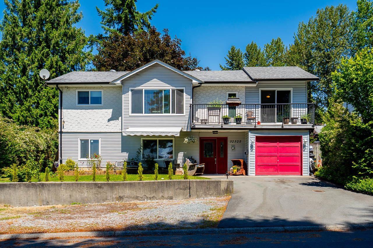 32325 Ptarmigan Drive, Mission, British Columbia  V2V 5K3 - Photo 2 - R3136220