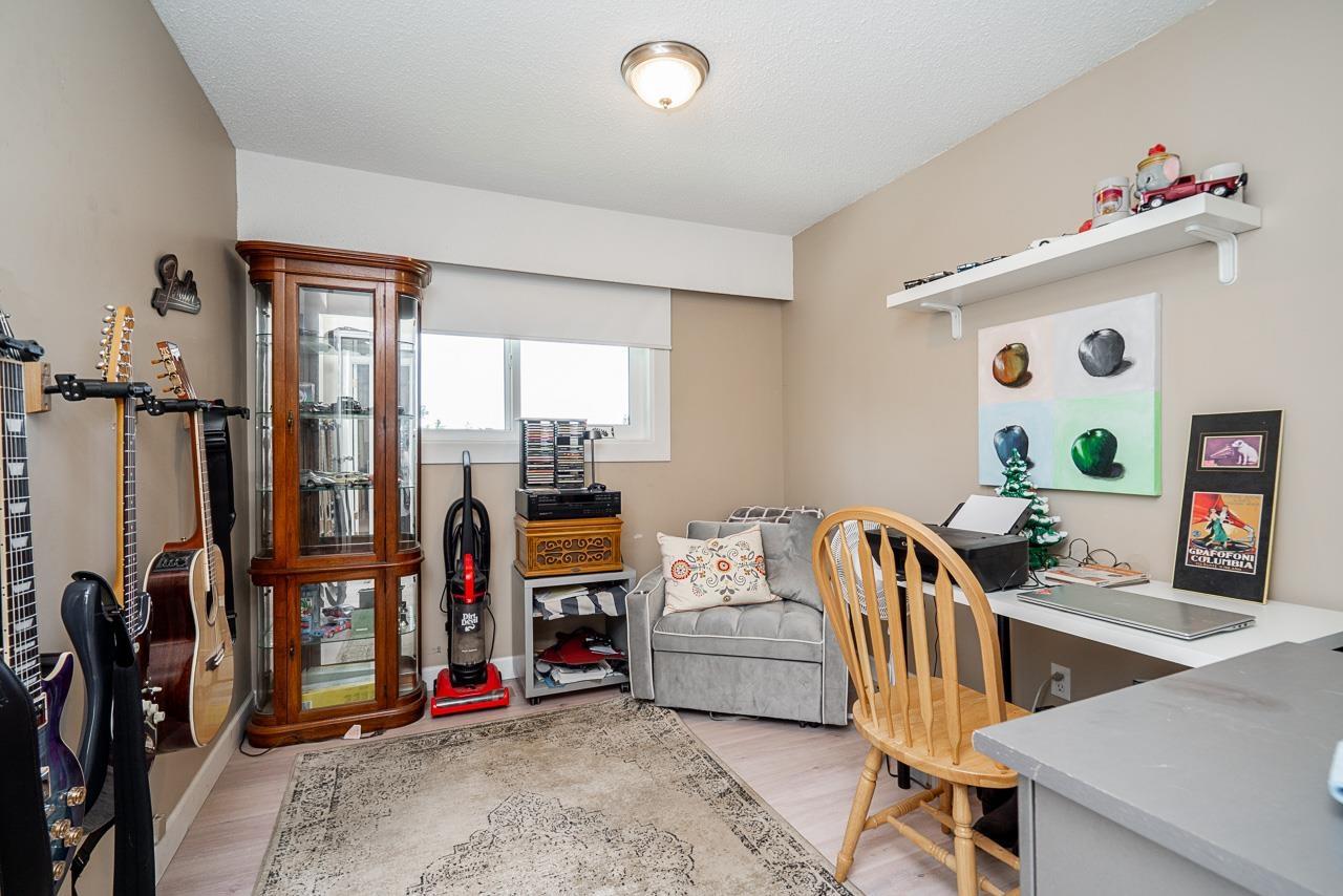 32325 Ptarmigan Drive, Mission, British Columbia  V2V 5K3 - Photo 16 - R3136220