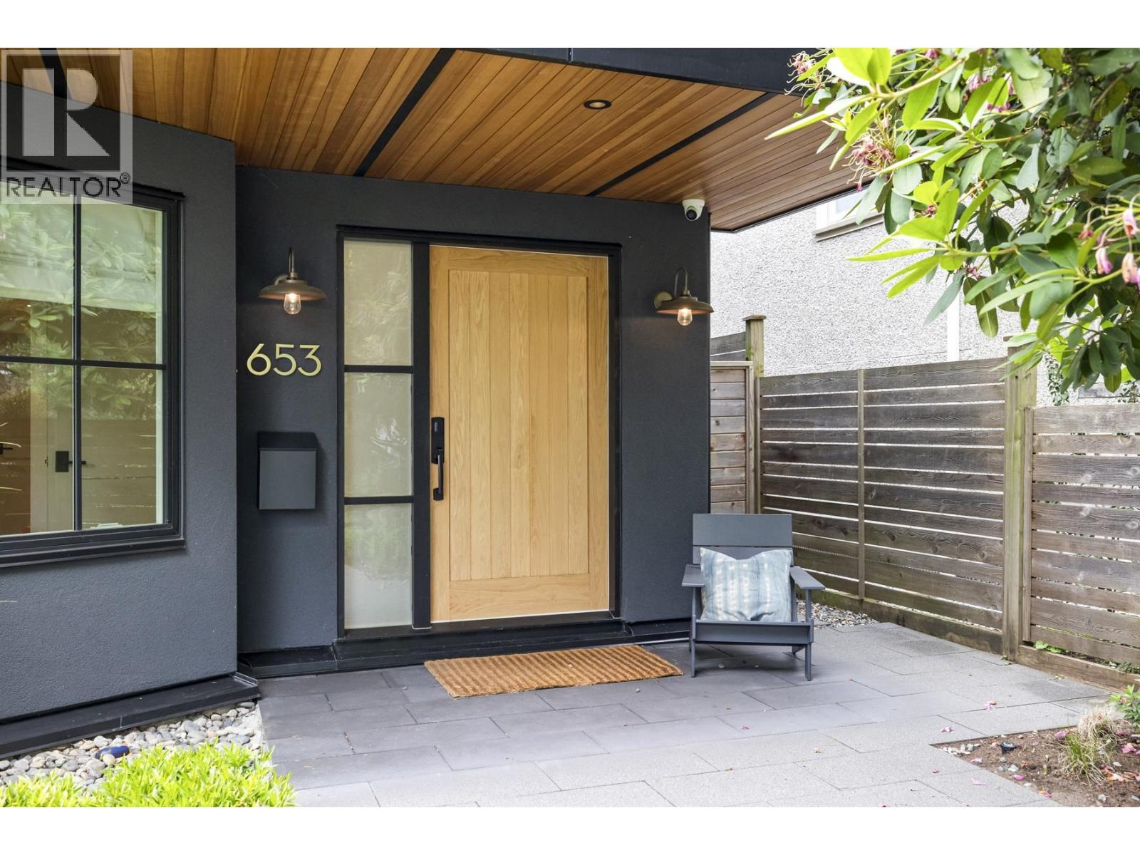 653 W 18th Avenue, Vancouver, British Columbia  V5Z 1V9 - Photo 3 - R3136209