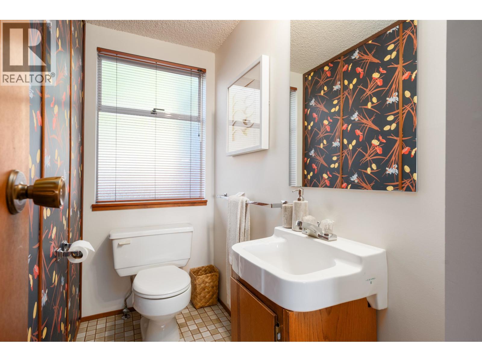 551 Palisade Drive, North Vancouver, British Columbia  V7R 2H9 - Photo 19 - R3136228