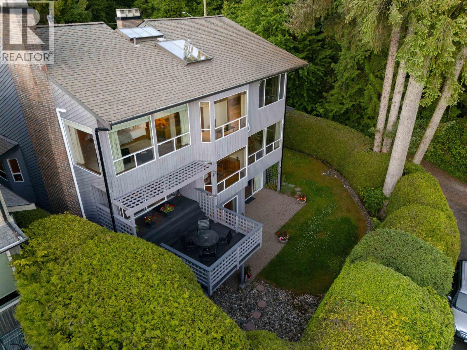551 Palisade Drive, North Vancouver, British Columbia  V7R 2H9 - Photo 38 - R3136228