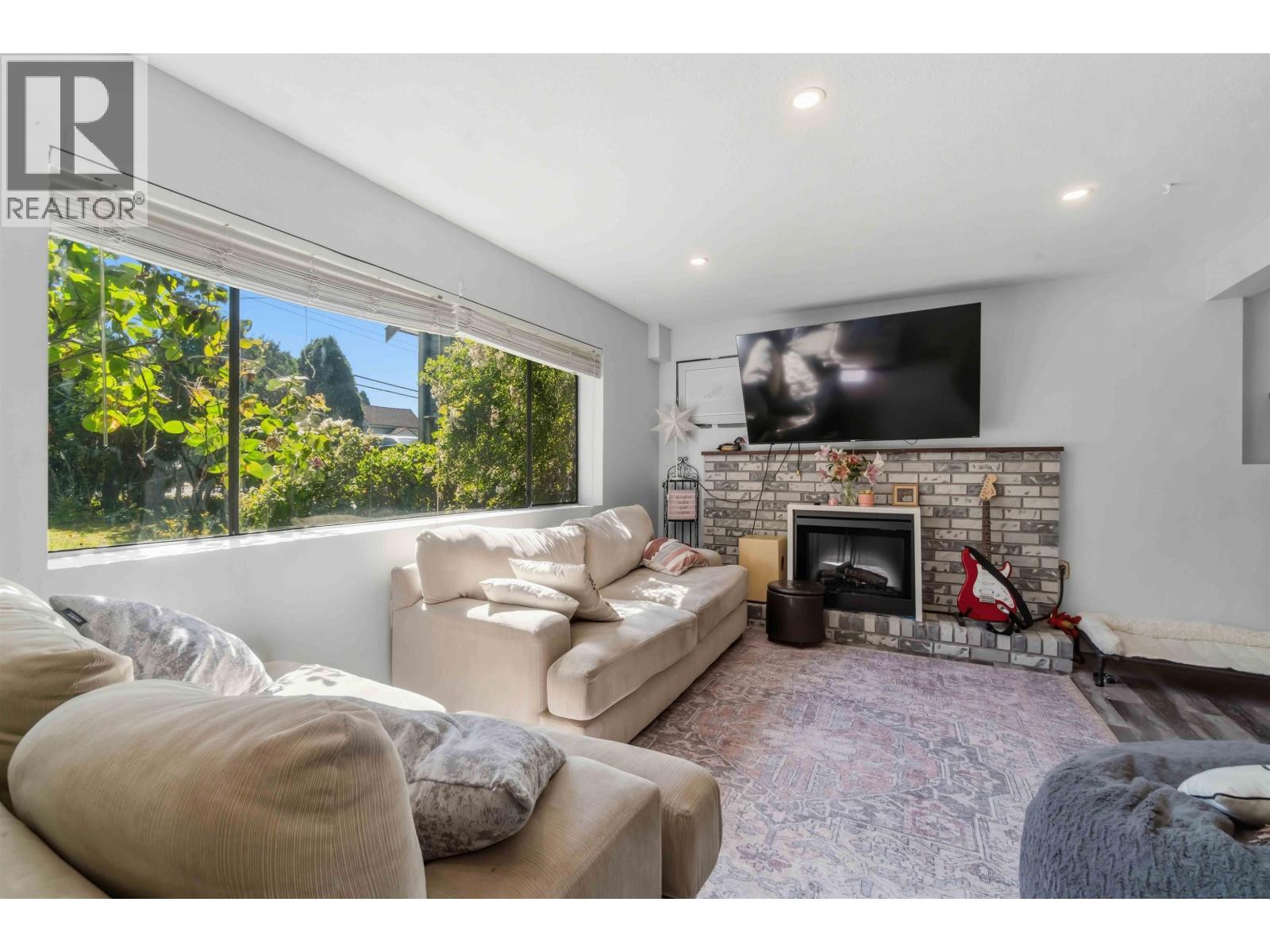 3141 Raleigh Street, Port Coquitlam, British Columbia  V3C 3J3 - Photo 6 - R3136230