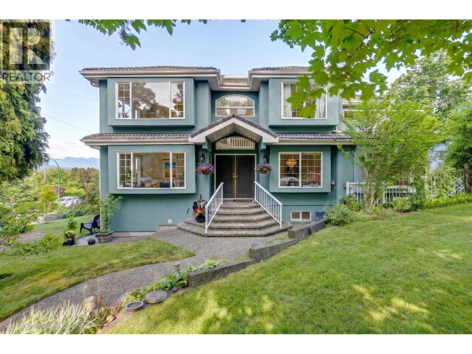 588 N KASLO STREET, vancouver, British Columbia
