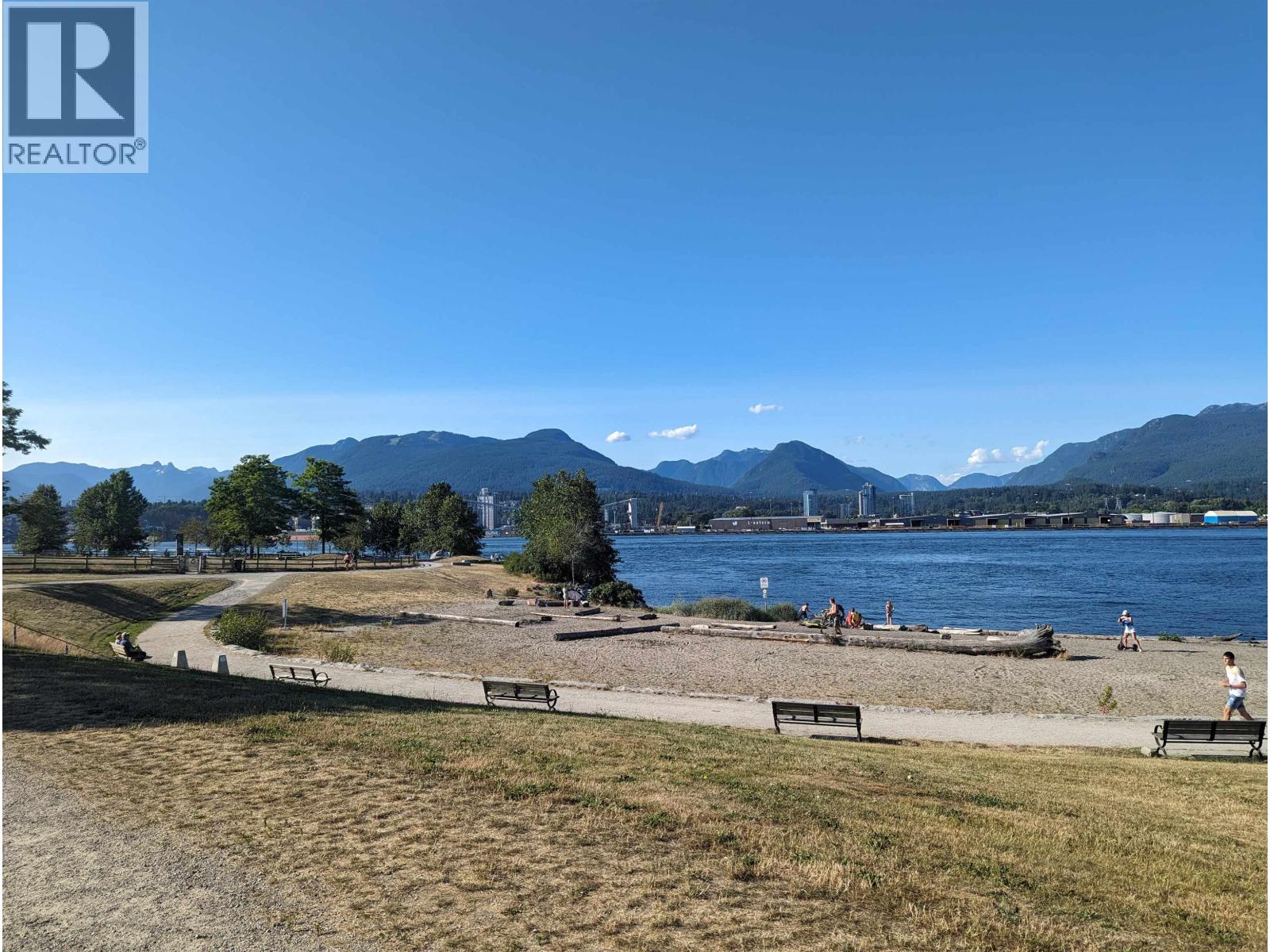 588 N Kaslo Street, Vancouver, British Columbia  V5K 5H1 - Photo 32 - R3136253