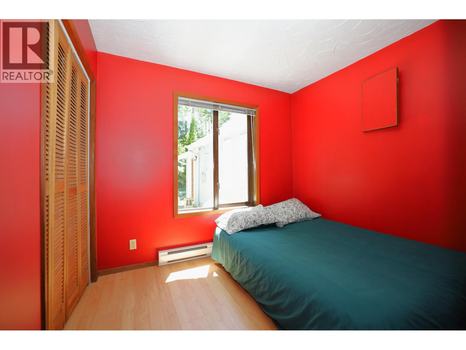 3658 Beach Avenue, Roberts Creek, British Columbia  V0N 2W2 - Photo 13 - R3136256