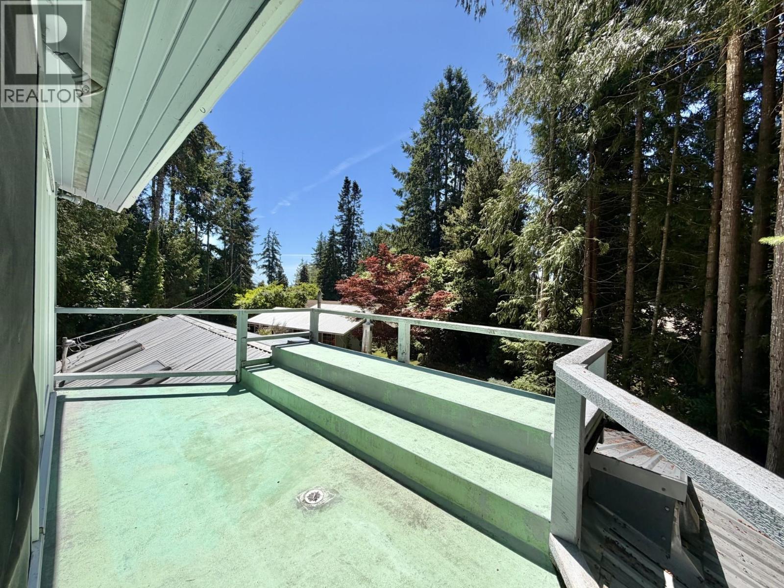 3658 Beach Avenue, Roberts Creek, British Columbia  V0N 2W2 - Photo 33 - R3136256