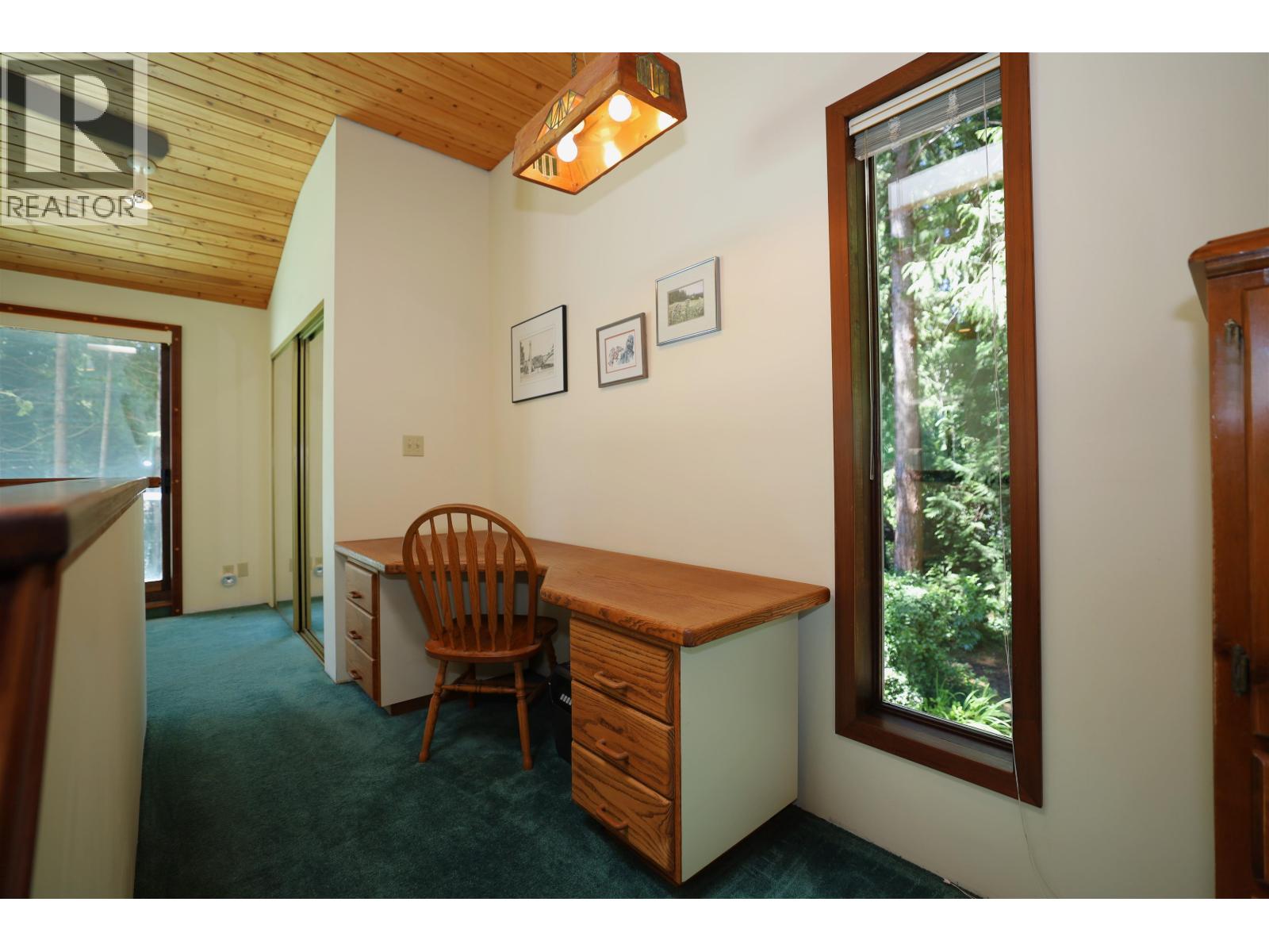 3658 Beach Avenue, Roberts Creek, British Columbia  V0N 2W2 - Photo 37 - R3136256