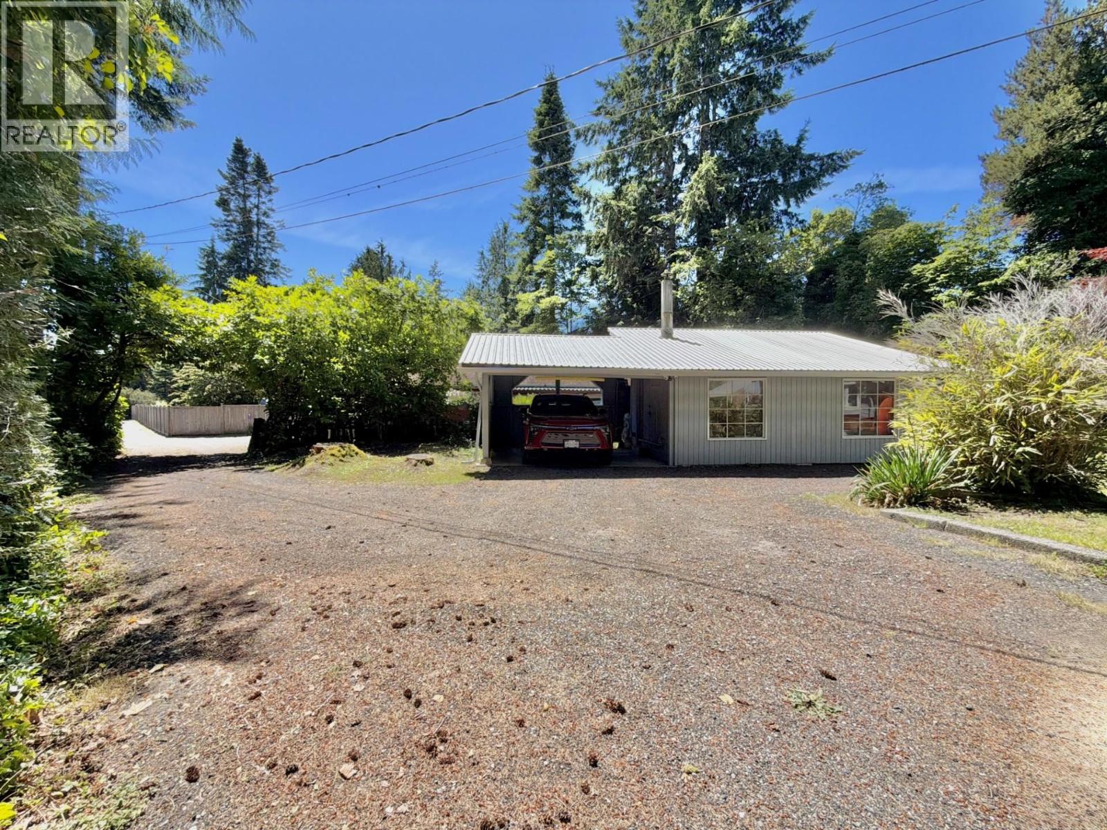 3658 Beach Avenue, Roberts Creek, British Columbia  V0N 2W2 - Photo 38 - R3136256