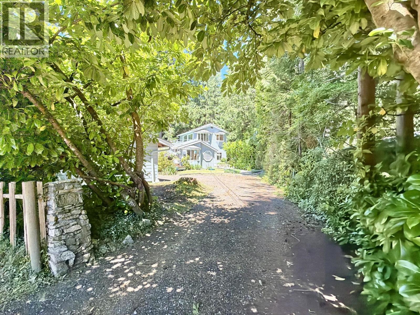 3658 Beach Avenue, Roberts Creek, British Columbia  V0N 2W2 - Photo 39 - R3136256