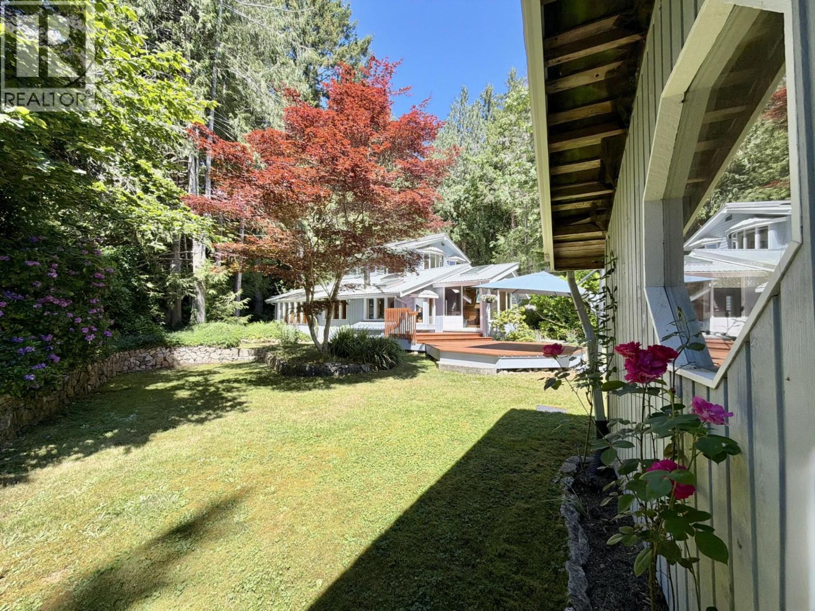 3658 Beach Avenue, Roberts Creek, British Columbia  V0N 2W2 - Photo 5 - R3136256