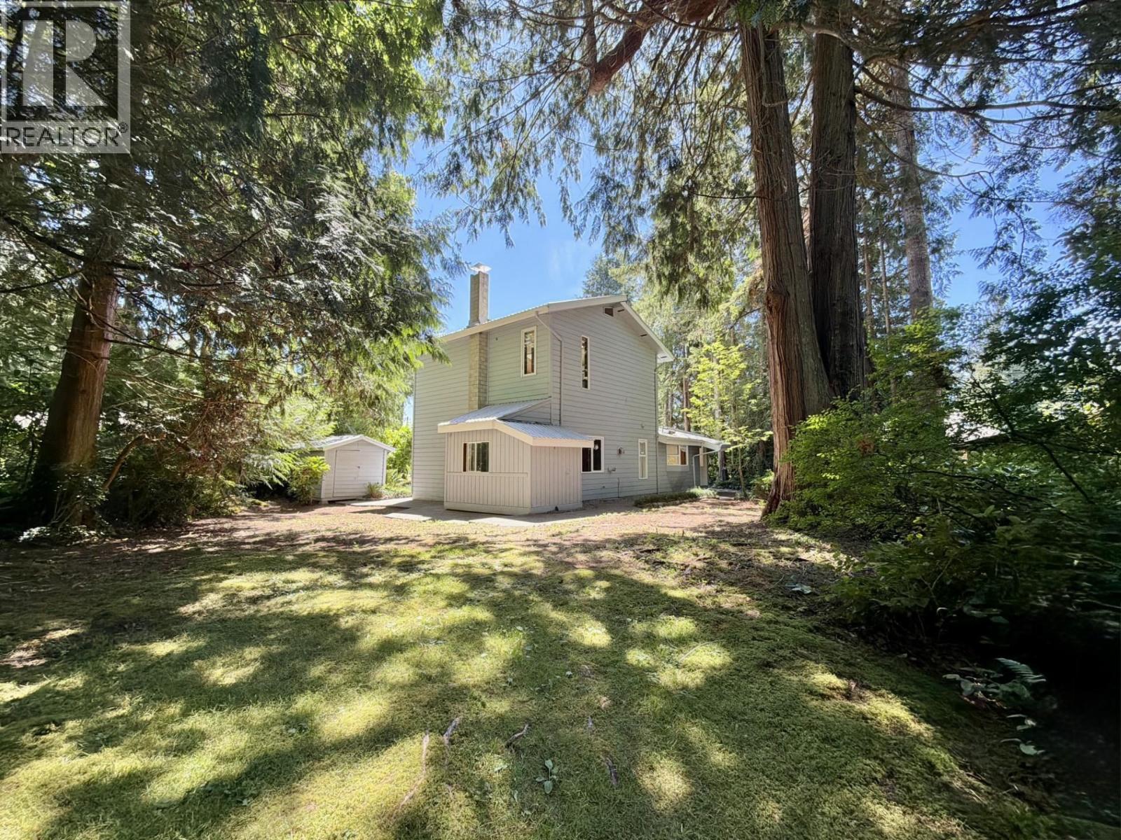3658 Beach Avenue, Roberts Creek, British Columbia  V0N 2W2 - Photo 8 - R3136256