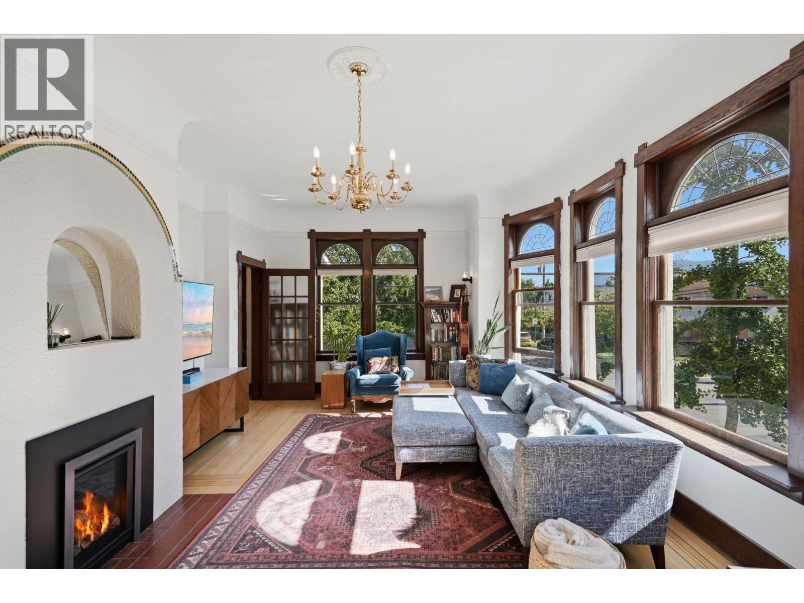 2090 Turner Street, Vancouver, British Columbia  V5L 2A3 - Photo 4 - R3136259