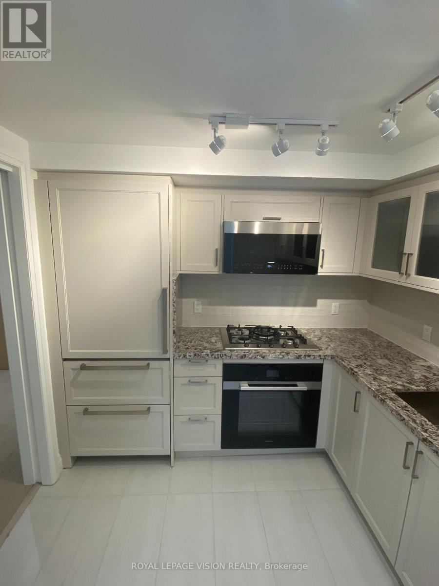 302 - 505 Glencairn Avenue, Toronto, Ontario  M6B 0B2 - Photo 10 - C13448532