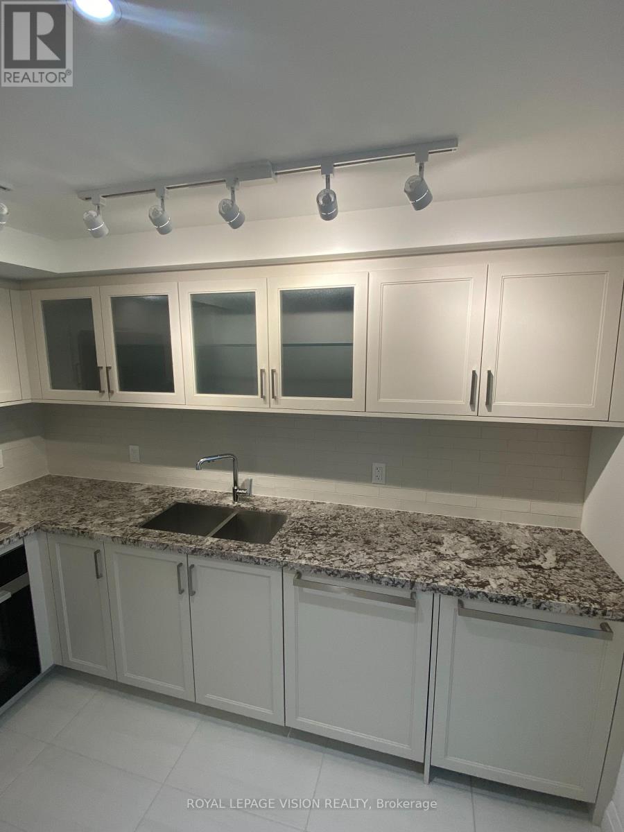 302 - 505 Glencairn Avenue, Toronto, Ontario  M6B 0B2 - Photo 11 - C13448532