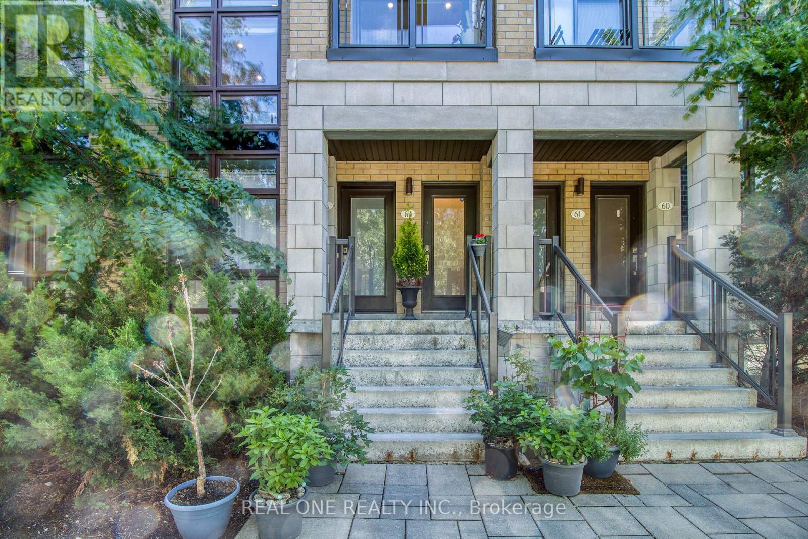63 - 27 Eldora Avenue, Toronto, Ontario  M2M 1R3 - Photo 2 - C13448512