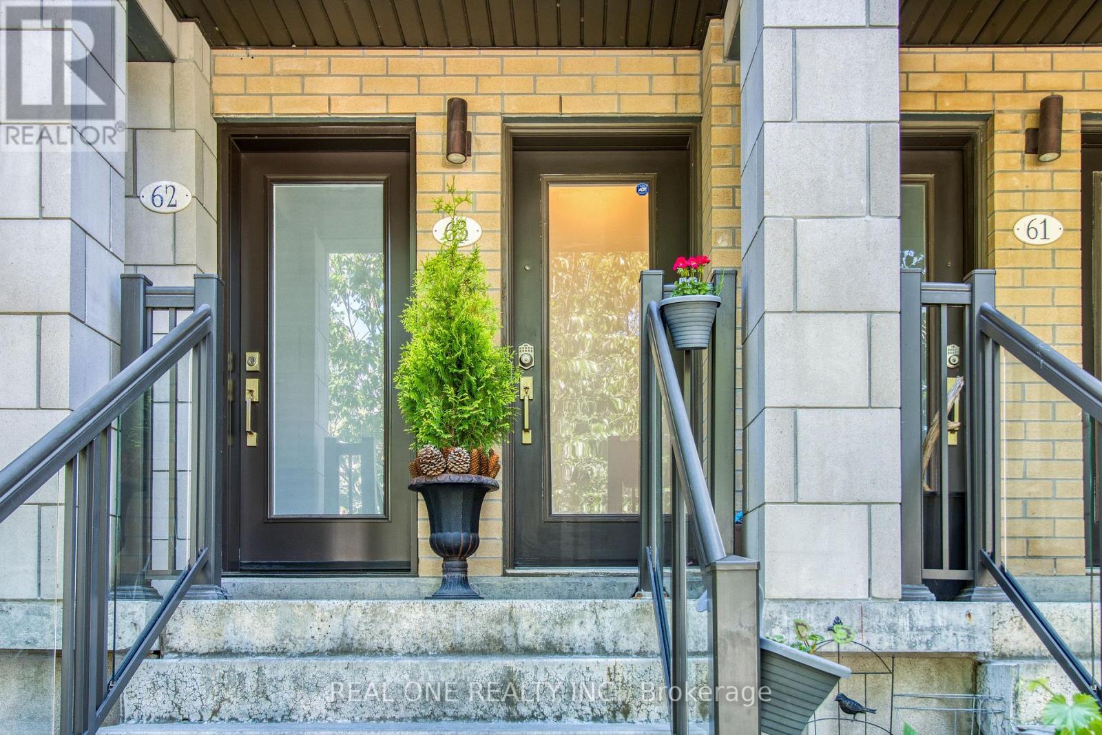 63 - 27 Eldora Avenue, Toronto, Ontario  M2M 1R3 - Photo 3 - C13448512