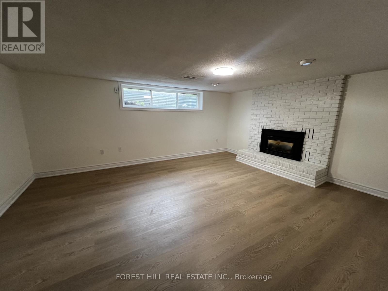 Lower - 420 Grove Street E, Barrie, Ontario L4M 5R9 - Photo 4 - S13448516