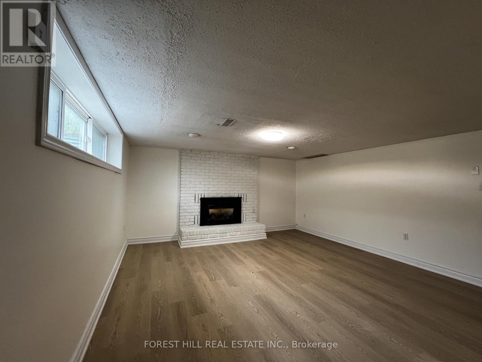Lower - 420 Grove Street E, Barrie, Ontario L4M 5R9 - Photo 5 - S13448516