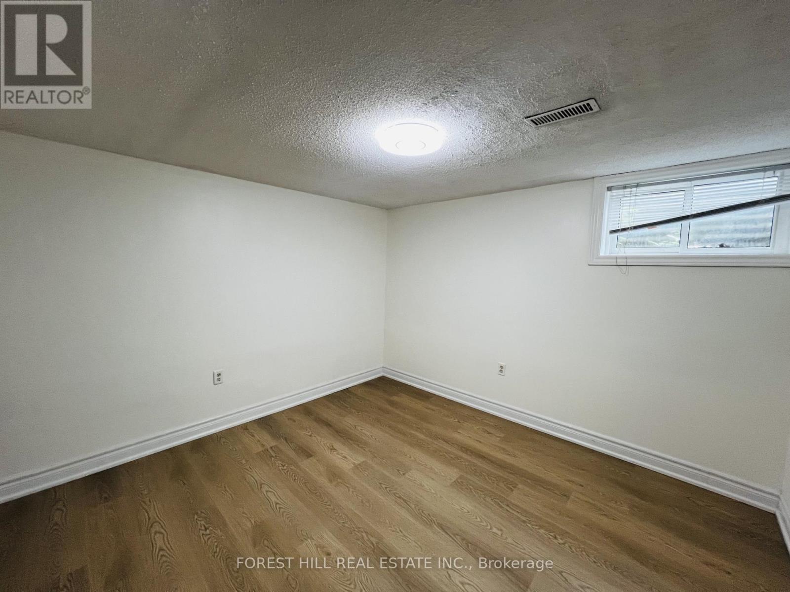 Lower - 420 Grove Street E, Barrie, Ontario L4M 5R9 - Photo 7 - S13448516