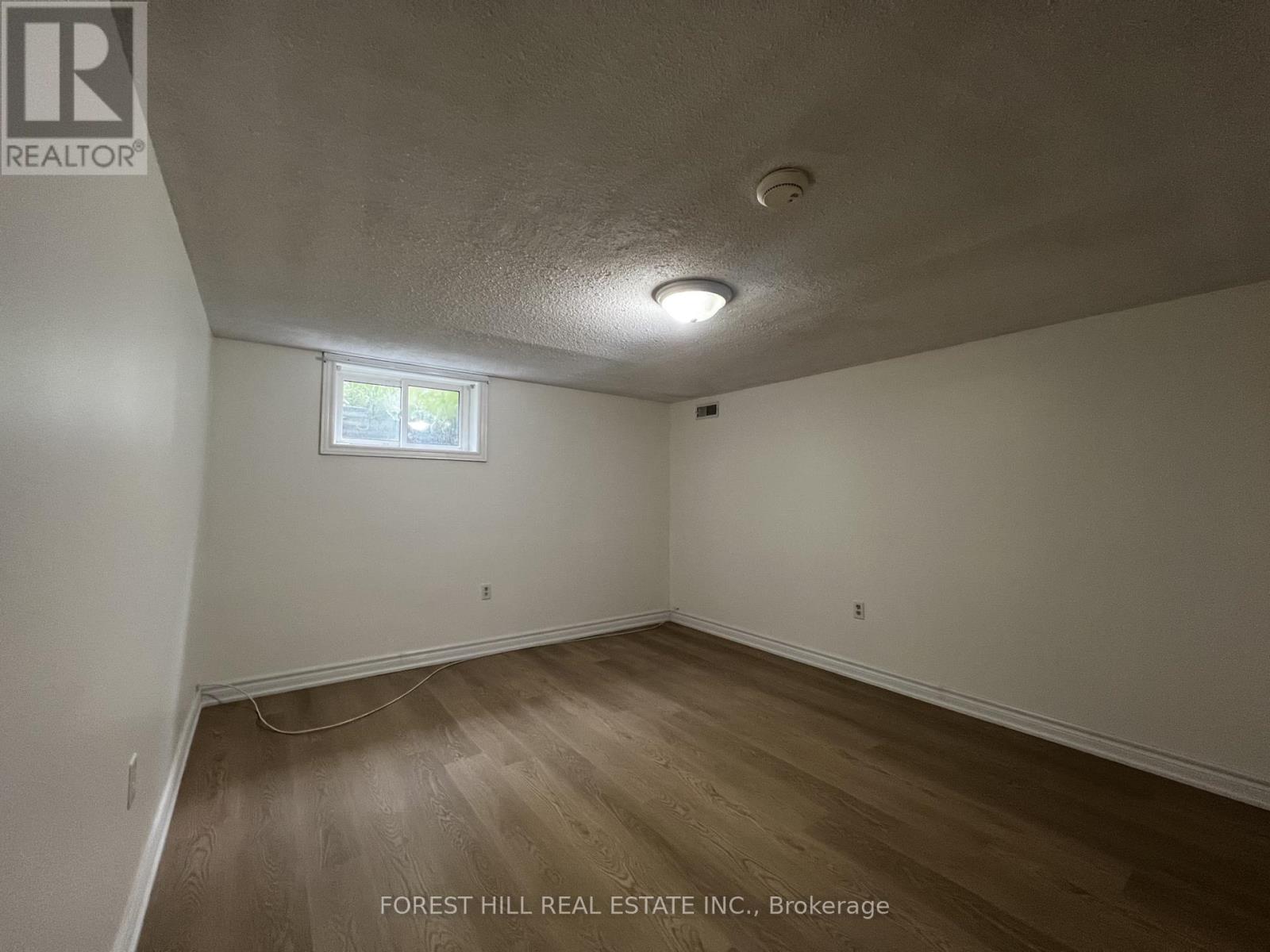Lower - 420 Grove Street E, Barrie, Ontario L4M 5R9 - Photo 8 - S13448516