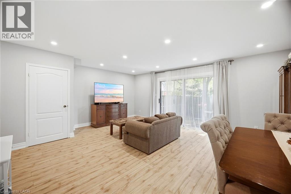 6540 Falconer Drive Unit# 105, Mississauga, Ontario  L5N 1M1 - Photo 9 - 40840096