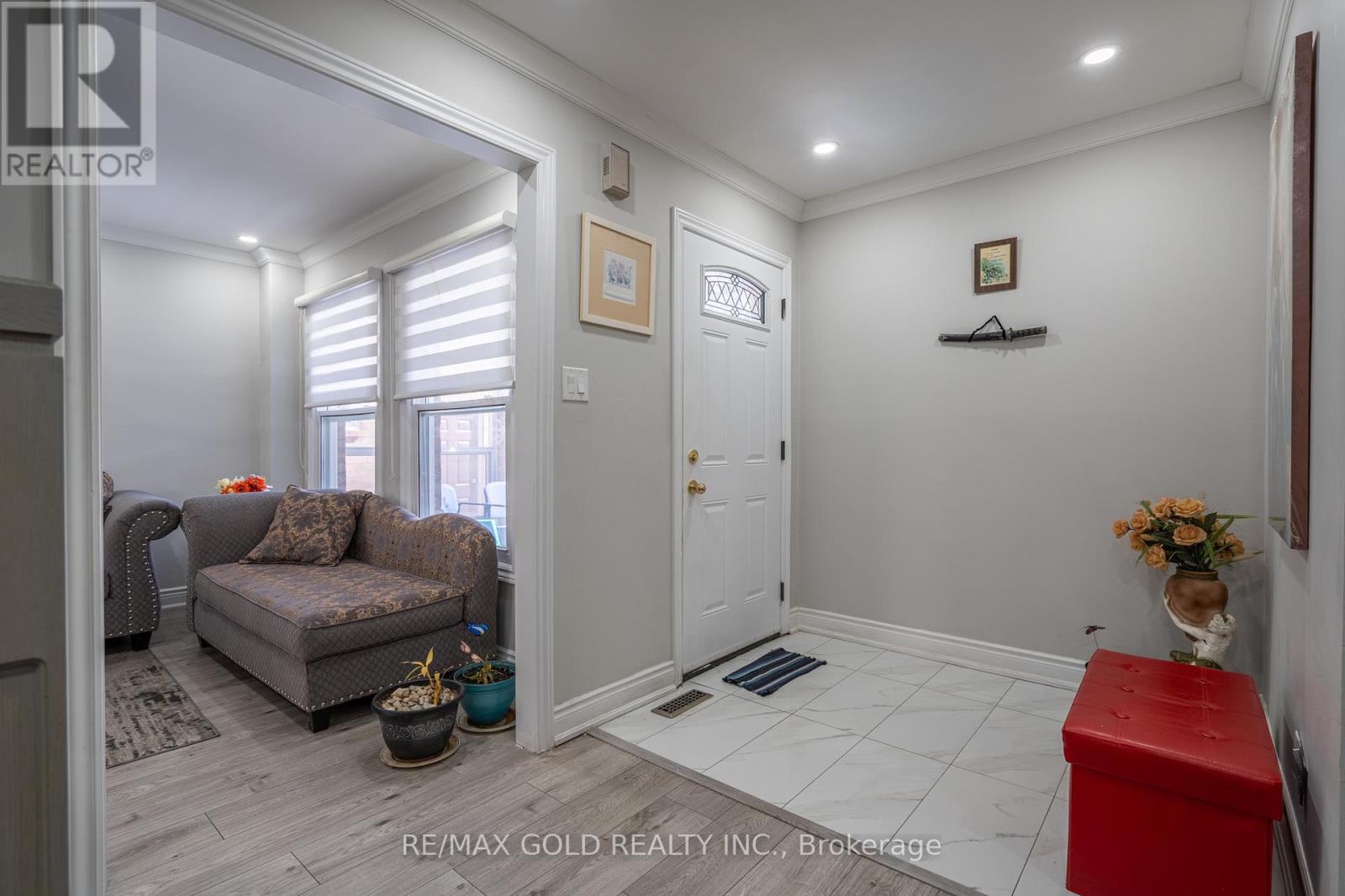 103 Lord Simcoe Drive, Brampton, Ontario  L6S 5H4 - Photo 3 - W13448518