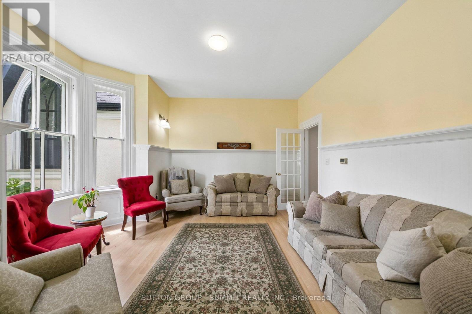 17 Archibald Street S, Brampton, Ontario  L6X 1M1 - Photo 16 - W13448526
