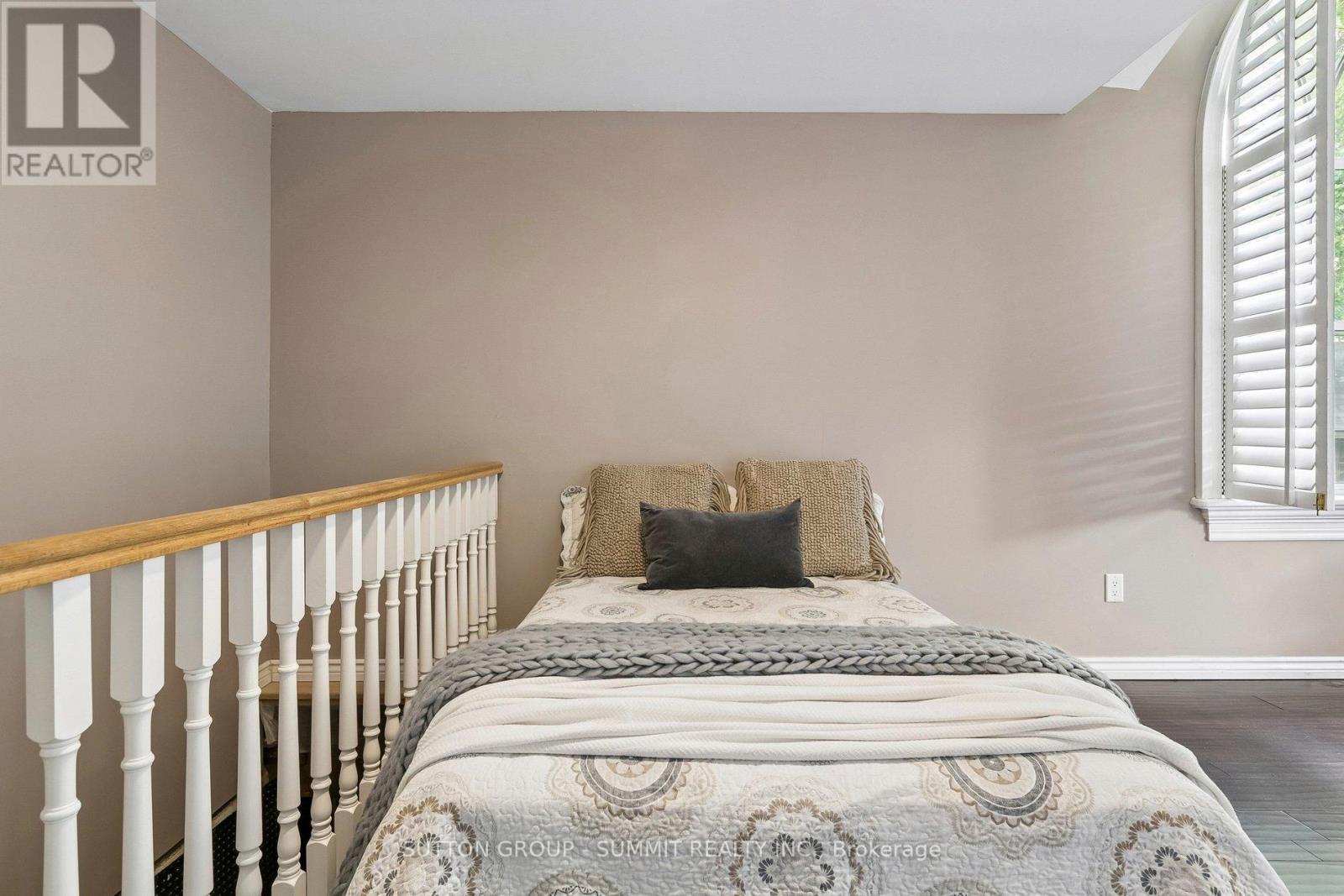 17 Archibald Street S, Brampton, Ontario  L6X 1M1 - Photo 32 - W13448526
