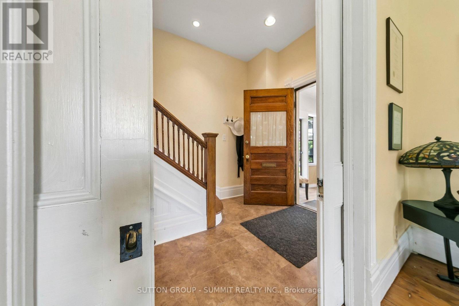 17 Archibald Street S, Brampton, Ontario  L6X 1M1 - Photo 37 - W13448526